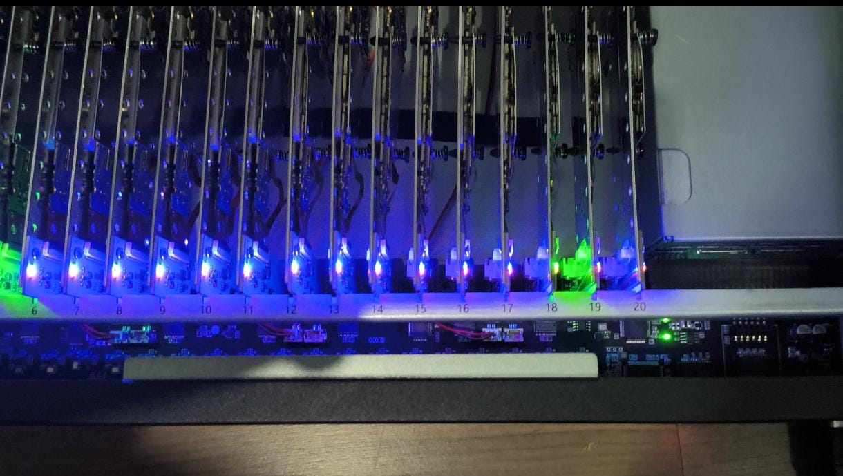 Servidores próprios em Porto Alegre e São Leopoldo - RS